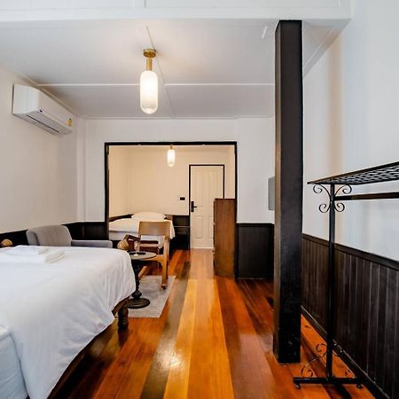 Haheng House Hotel Bangkok Bagian luar foto