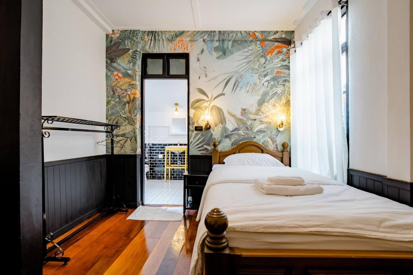 Haheng House Hotel Bangkok Bagian luar foto
